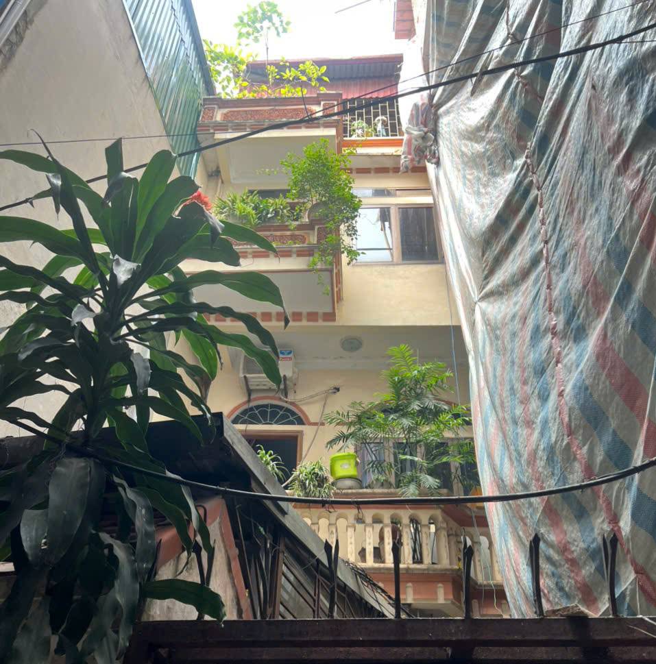 Bán nhà Khương Trung - diện tích 42m2 4 tầng - Nhà cũ về sơn sửa đẹp ngay - giá 7,5 tỷ