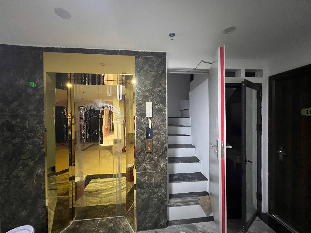 Bán nhà Vĩnh Tuy - diện tích 81m2 7 tầng - Cực hiếm, thang máy - giá 19,8 tỷ