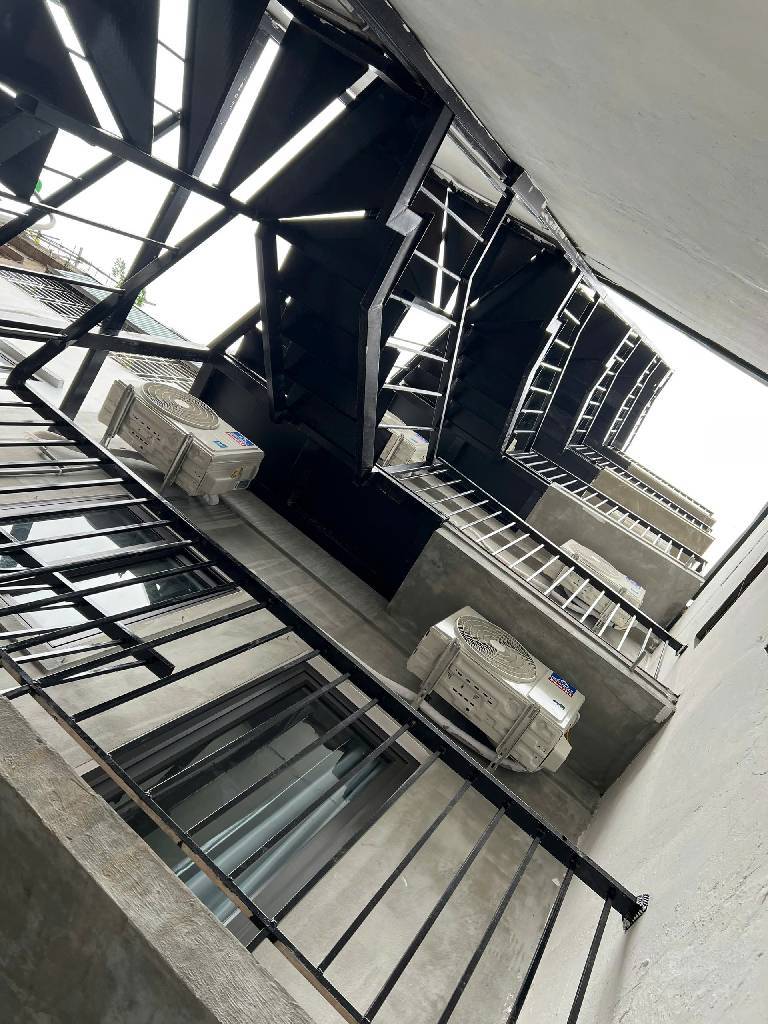 Bán nhà Vĩnh Tuy - diện tích 81m2 7 tầng - Cực hiếm, thang máy - giá 19,8 tỷ