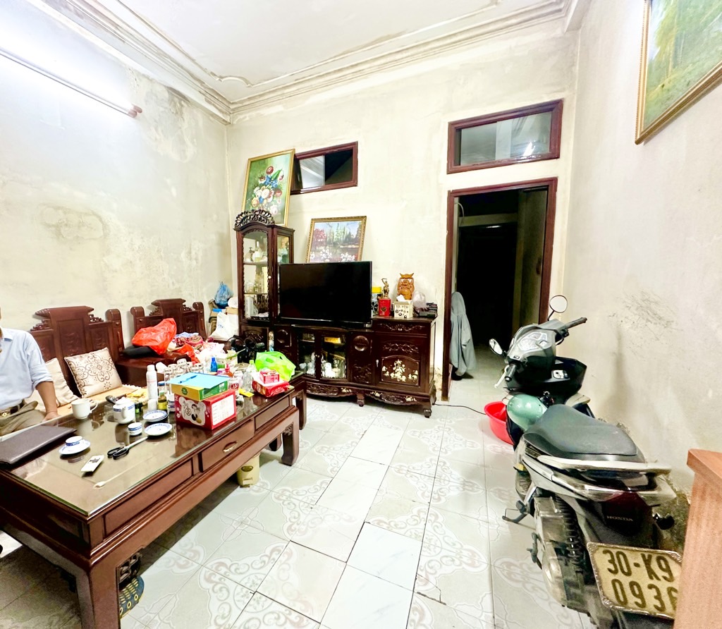 Bán nhà Đường Quan Nhân - diện tích 50m2 4 tầng - Mặt ngõ - giá 12,6 tỷ