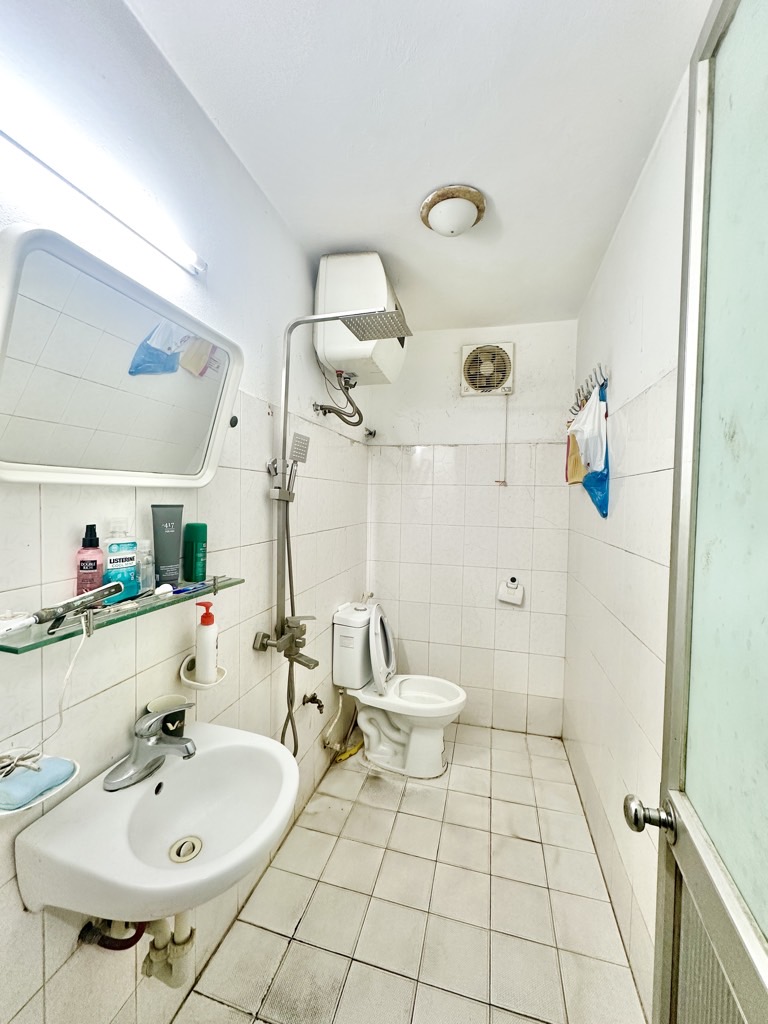 Bán nhà Đường Quan Nhân - diện tích 50m2 4 tầng - Mặt ngõ - giá 12,6 tỷ