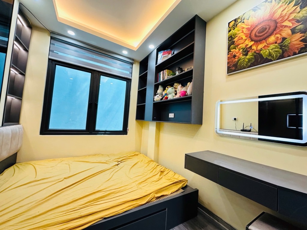 Bán nhà mặt phố Đại La - diện tích s.ổ đ.ỏ 15m2 - 5 tầng kiên cố - full nội thất - giá 5,5 tỷ Bán nhà mặt phố Đại La - diện tích s.ổ đ.ỏ 15m2 - 5 tầng kiên cố - full nội thất - giá 5,5 tỷ