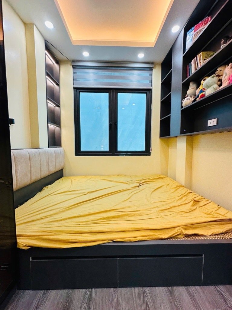 Bán nhà mặt phố Đại La - diện tích s.ổ đ.ỏ 15m2 - 5 tầng kiên cố - full nội thất - giá 5,5 tỷ Bán nhà mặt phố Đại La - diện tích s.ổ đ.ỏ 15m2 - 5 tầng kiên cố - full nội thất - giá 5,5 tỷ
