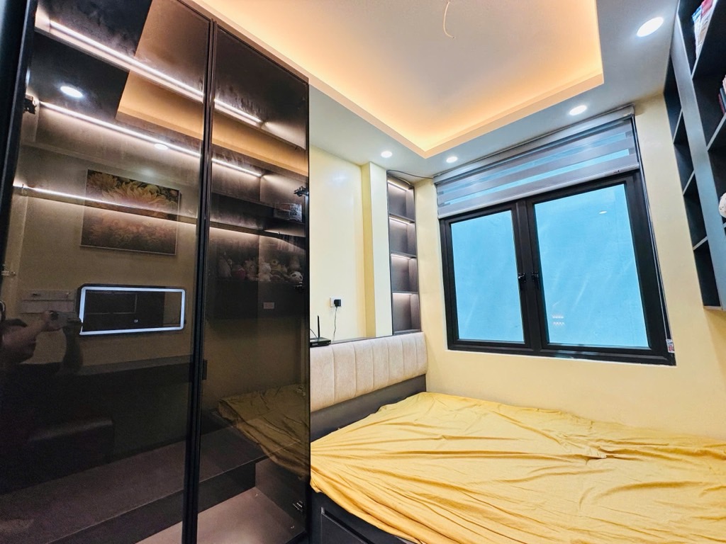 Bán nhà mặt phố Đại La - diện tích s.ổ đ.ỏ 15m2 - 5 tầng kiên cố - full nội thất - giá 5,5 tỷ Bán nhà mặt phố Đại La - diện tích s.ổ đ.ỏ 15m2 - 5 tầng kiên cố - full nội thất - giá 5,5 tỷ