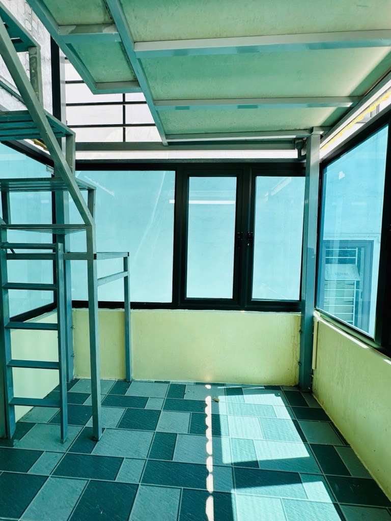Bán nhà mặt phố Đại La - diện tích s.ổ đ.ỏ 15m2 - 5 tầng kiên cố - full nội thất - giá 5,5 tỷ Bán nhà mặt phố Đại La - diện tích s.ổ đ.ỏ 15m2 - 5 tầng kiên cố - full nội thất - giá 5,5 tỷ