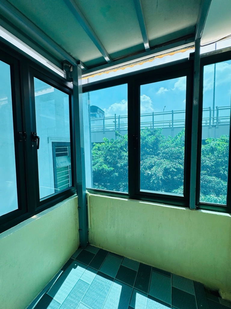 Bán nhà mặt phố Đại La - diện tích s.ổ đ.ỏ 15m2 - 5 tầng kiên cố - full nội thất - giá 5,5 tỷ Bán nhà mặt phố Đại La - diện tích s.ổ đ.ỏ 15m2 - 5 tầng kiên cố - full nội thất - giá 5,5 tỷ