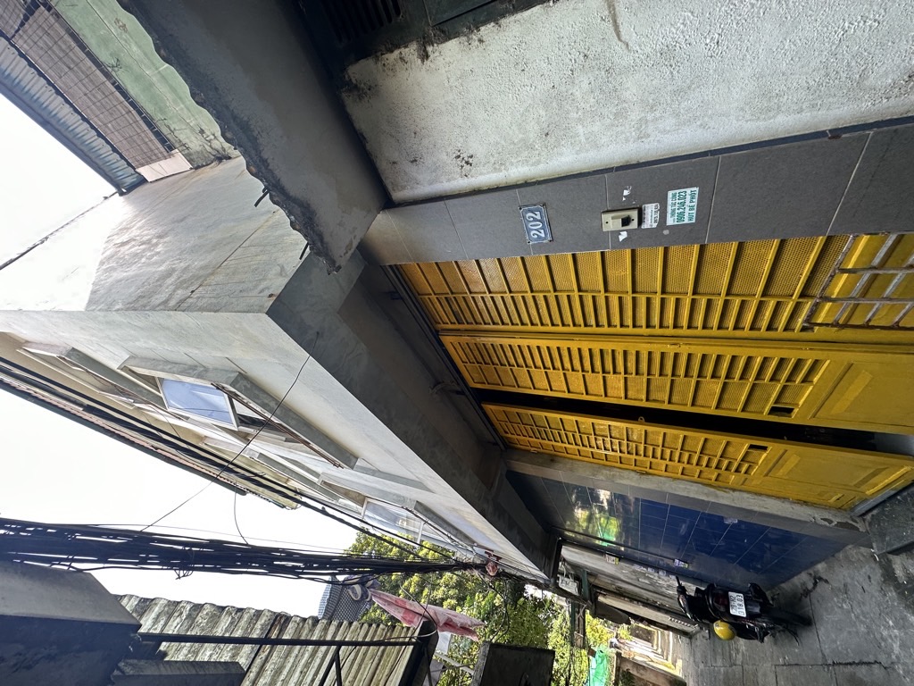 Bán nhà Mai Động - diện tích 39m2 3 tầng - Ô tô lùi cửa - giá 8,2 tỷ