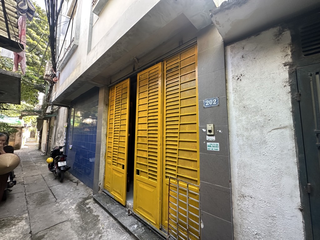 Bán nhà Mai Động - diện tích 39m2 3 tầng - Ô tô lùi cửa - giá 8,2 tỷ