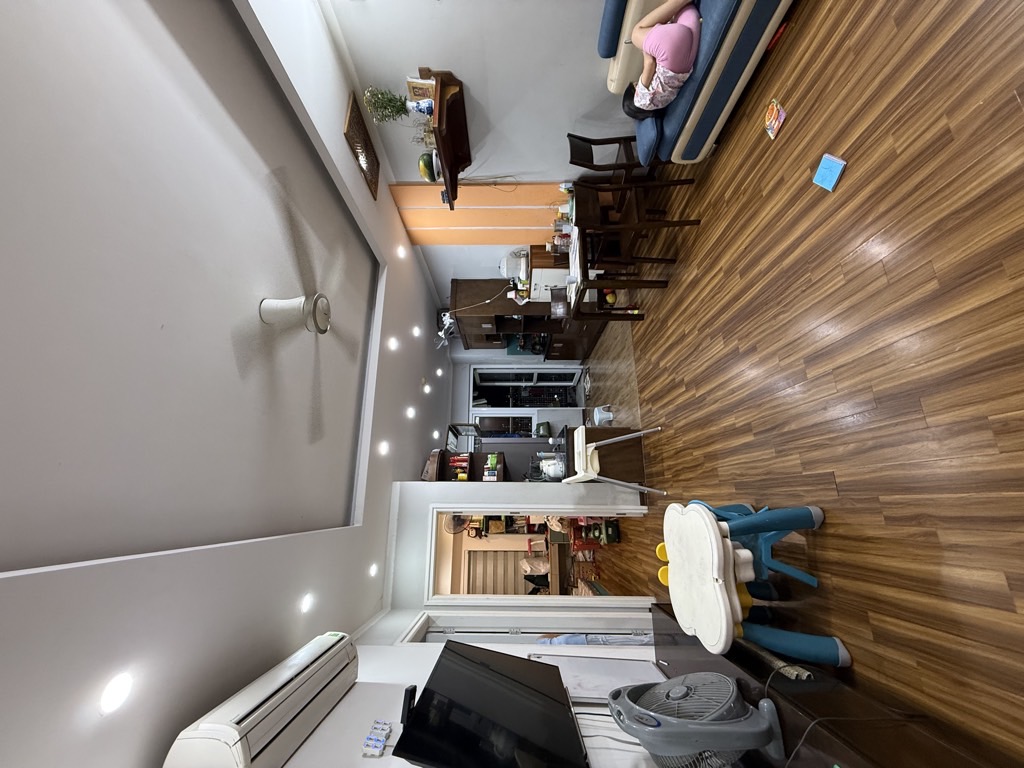 Bán nhà Trần Hoà - diện tích 69,9m2 18 tầng - Căn hộ chung cư đẹp - giá 5,7 tỷ