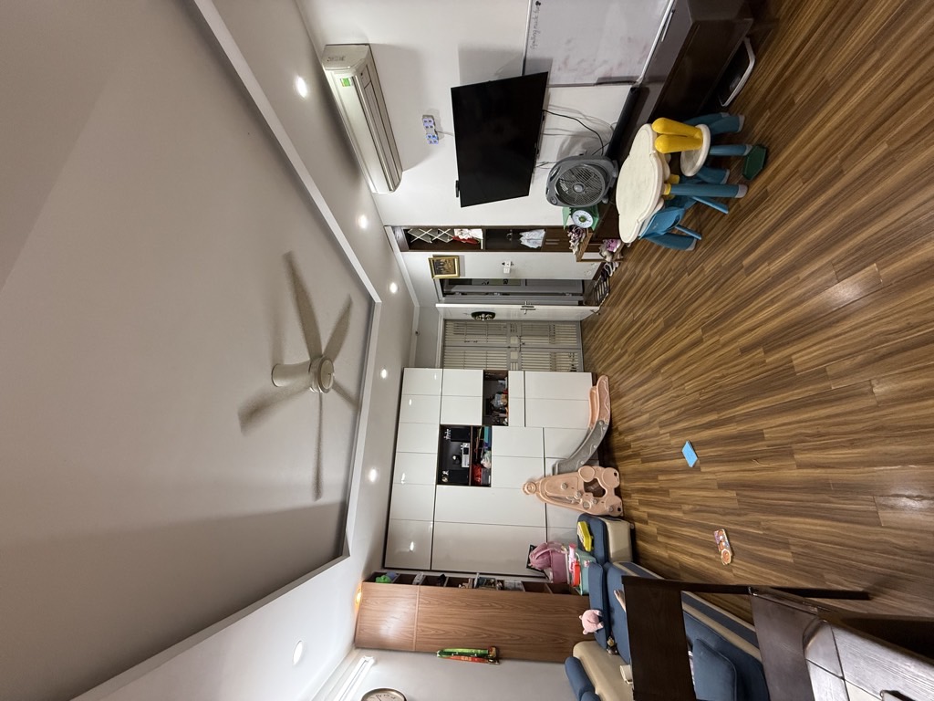 Bán nhà Trần Hoà - diện tích 69,9m2 18 tầng - Căn hộ chung cư đẹp - giá 5,7 tỷ