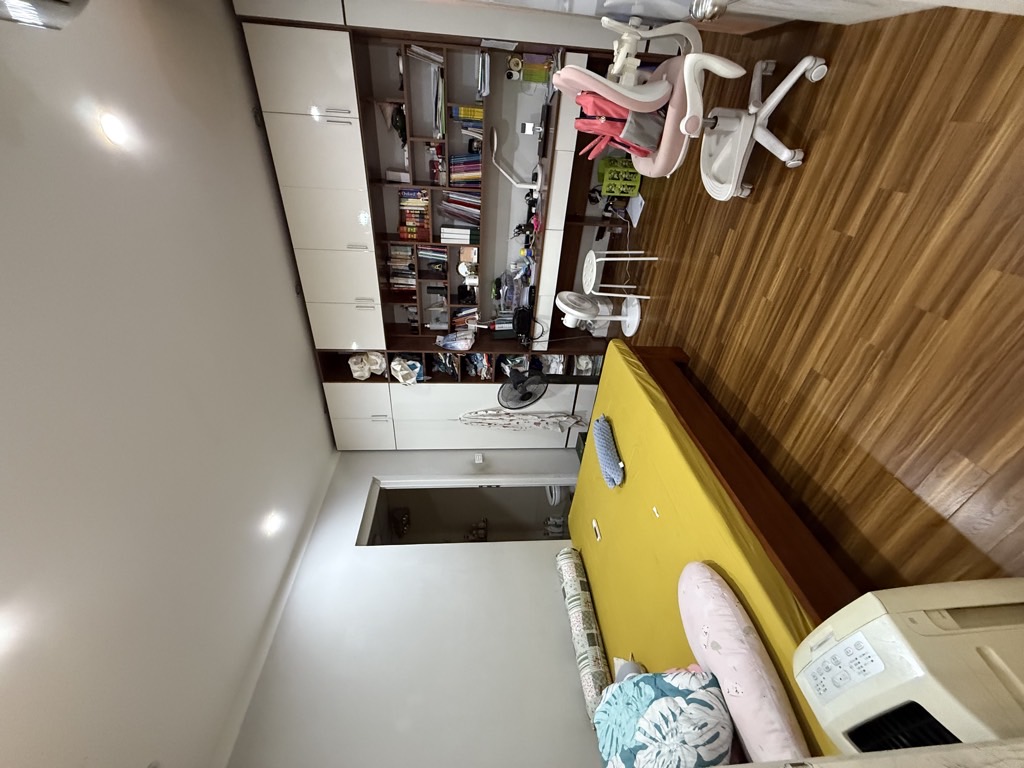 Bán nhà Trần Hoà - diện tích 69,9m2 18 tầng - Căn hộ chung cư đẹp - giá 5,7 tỷ