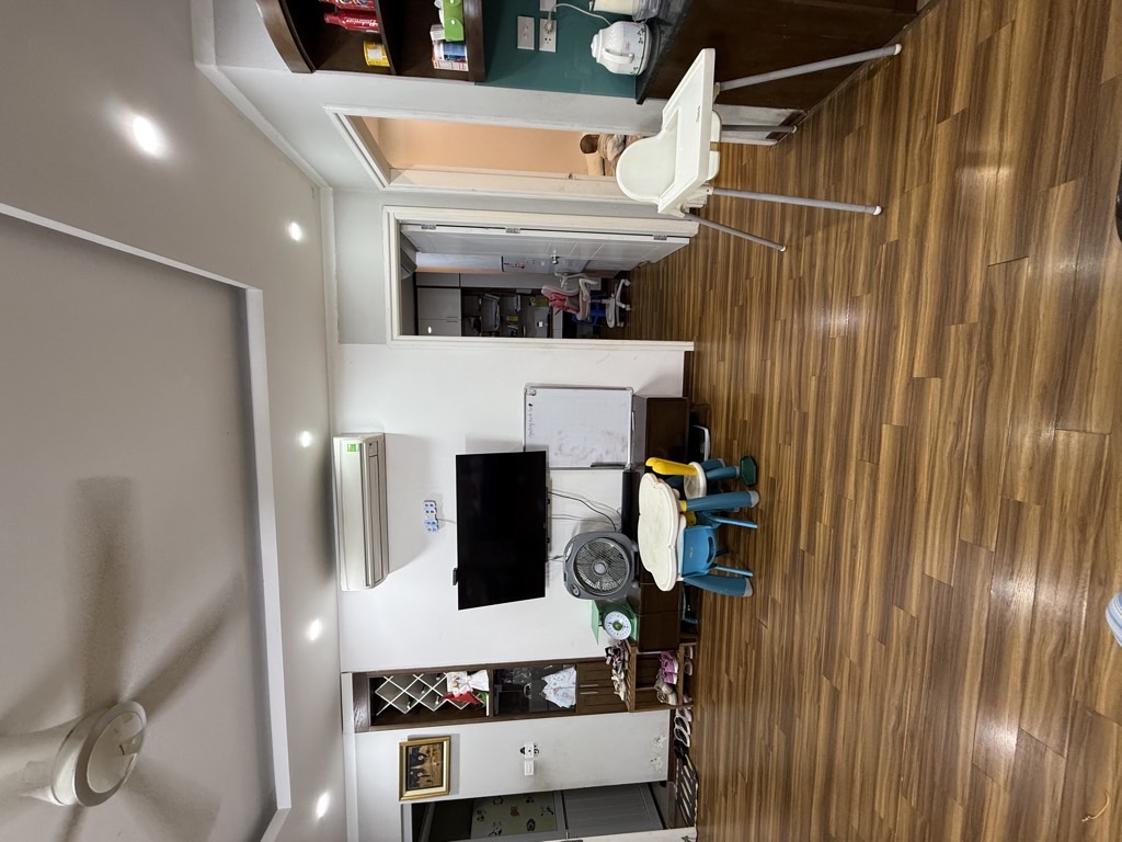 Bán nhà Trần Hoà - diện tích 69,9m2 18 tầng - Căn hộ chung cư đẹp - giá 5,7 tỷ