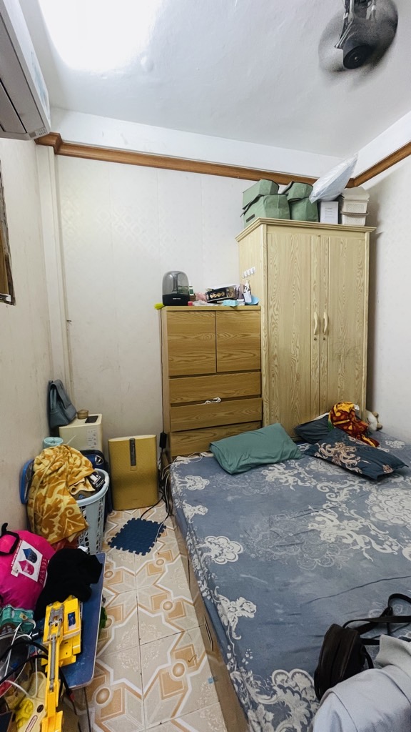 Bán nhà Trương Định - diện tích 17m2 3 tầng - Cần bán gấp - giá 2,25 tỷ