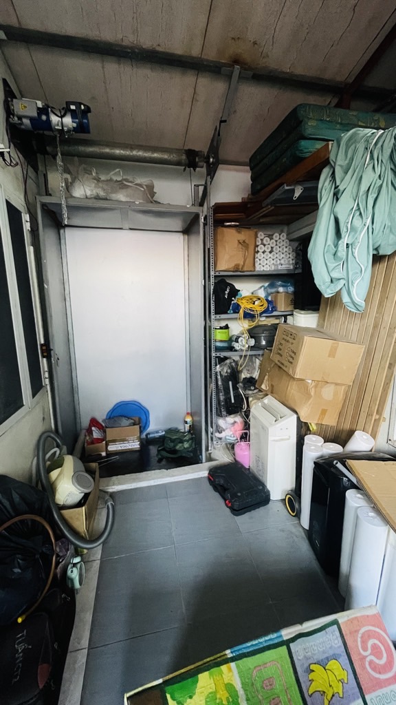 Bán nhà Trương Định - diện tích 17m2 3 tầng - Cần bán gấp - giá 2,25 tỷ