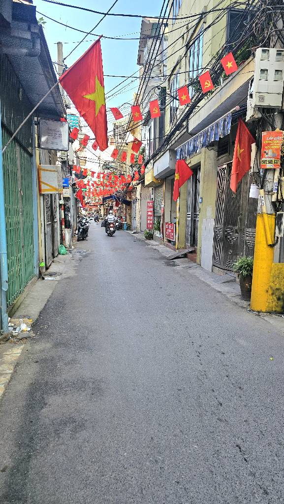 Bán nhà Sở Thượng - diện tích 57.3m2 4 tầng - Ô TÔ TẢI ĐỖ CỔNG - giá 12,5 tỷ