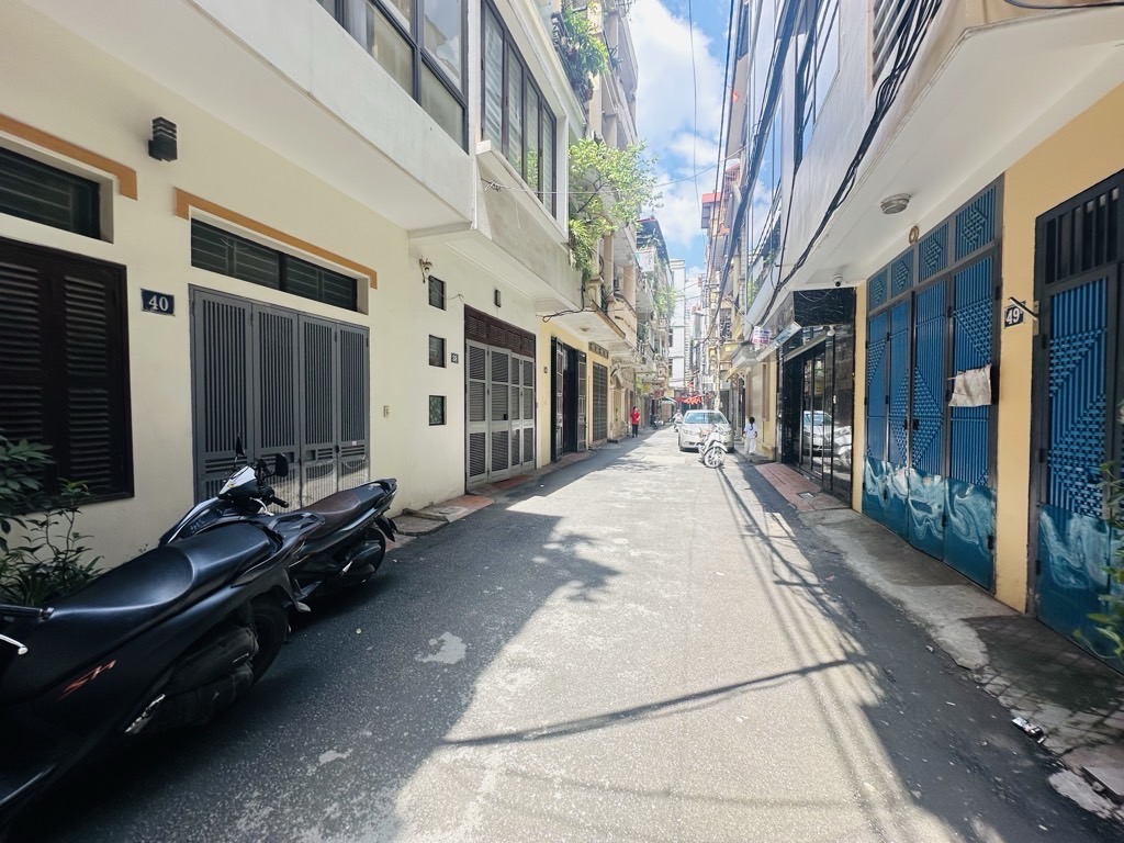 Bán nhà Hoàng Văn Thái - diện tích 60.2m2 7 tầng - Căn hộ dịch vụ vị trí đẹp - giá 20,5 tỷ