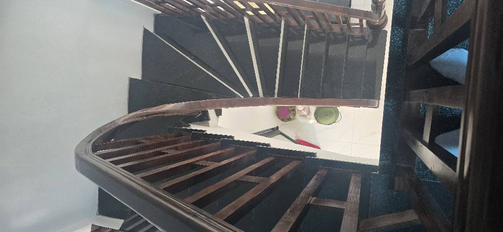 Bán nhà Định Công Thượng - diện tích 42m2 2 tầng - Lô góc 3 thoáng vĩnh viễn - giá 3,2 tỷ