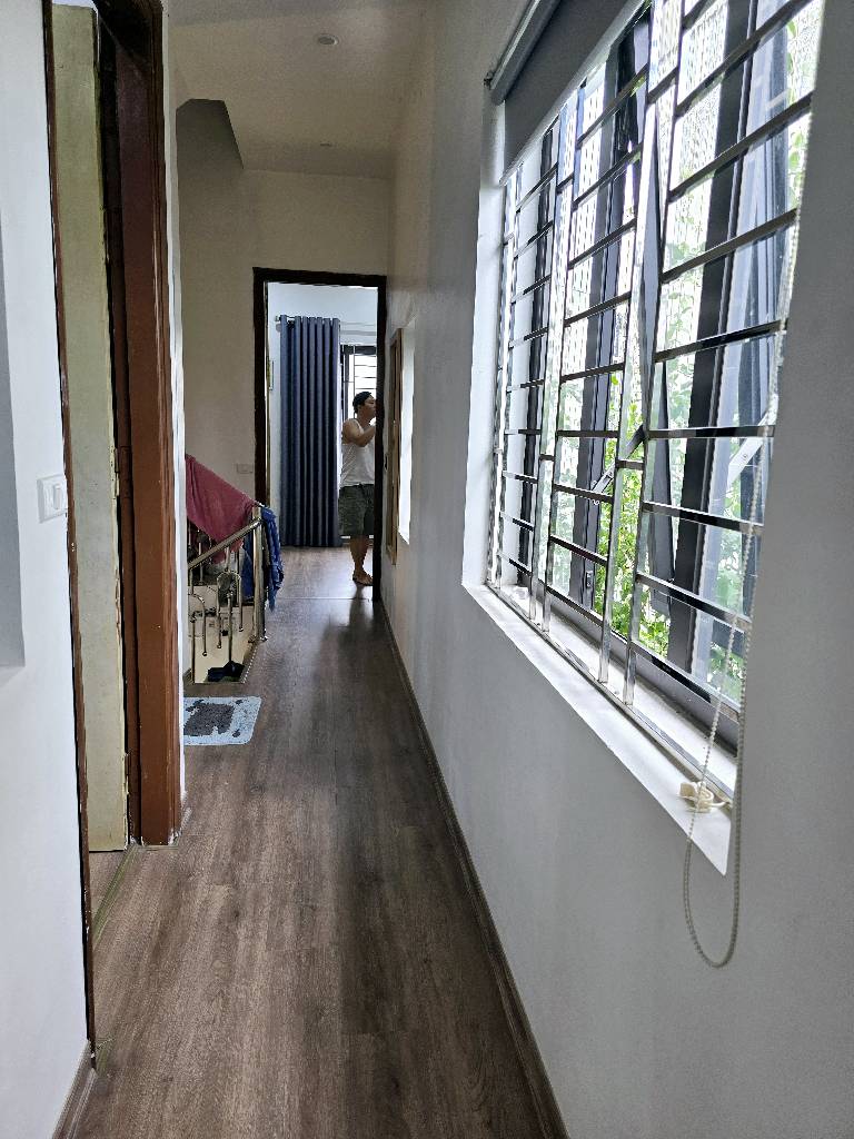 Bán nhà Nguyễn Khoái - diện tích 86m2 3 tầng - Ô TÔ ĐỂ TRONG NHÀ - giá 11 tỷ