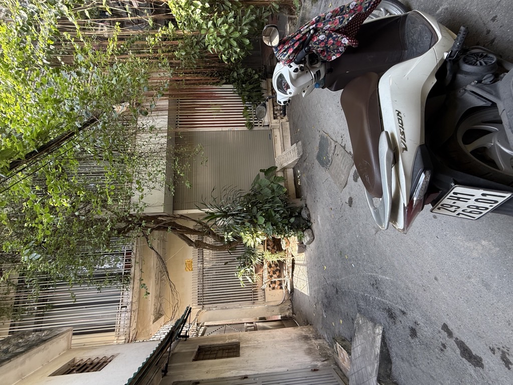 Bán nhà Văn Chương - diện tích 15m2 4 tầng - Lô góc - giá 3,4 tỷ