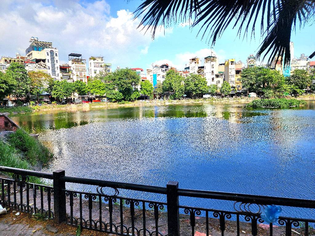 Bán nhà Ngõ Văn Chương - diện tích 55.7m2 3 tầng - Nhà lô góc, 2 mặt ngõ - giá 13,5 tỷ