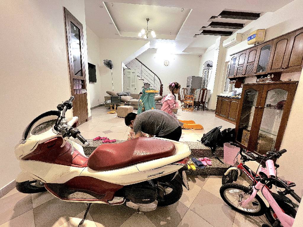 Bán nhà Ngõ Văn Chương - diện tích 55.7m2 3 tầng - Nhà lô góc, 2 mặt ngõ - giá 13,5 tỷ