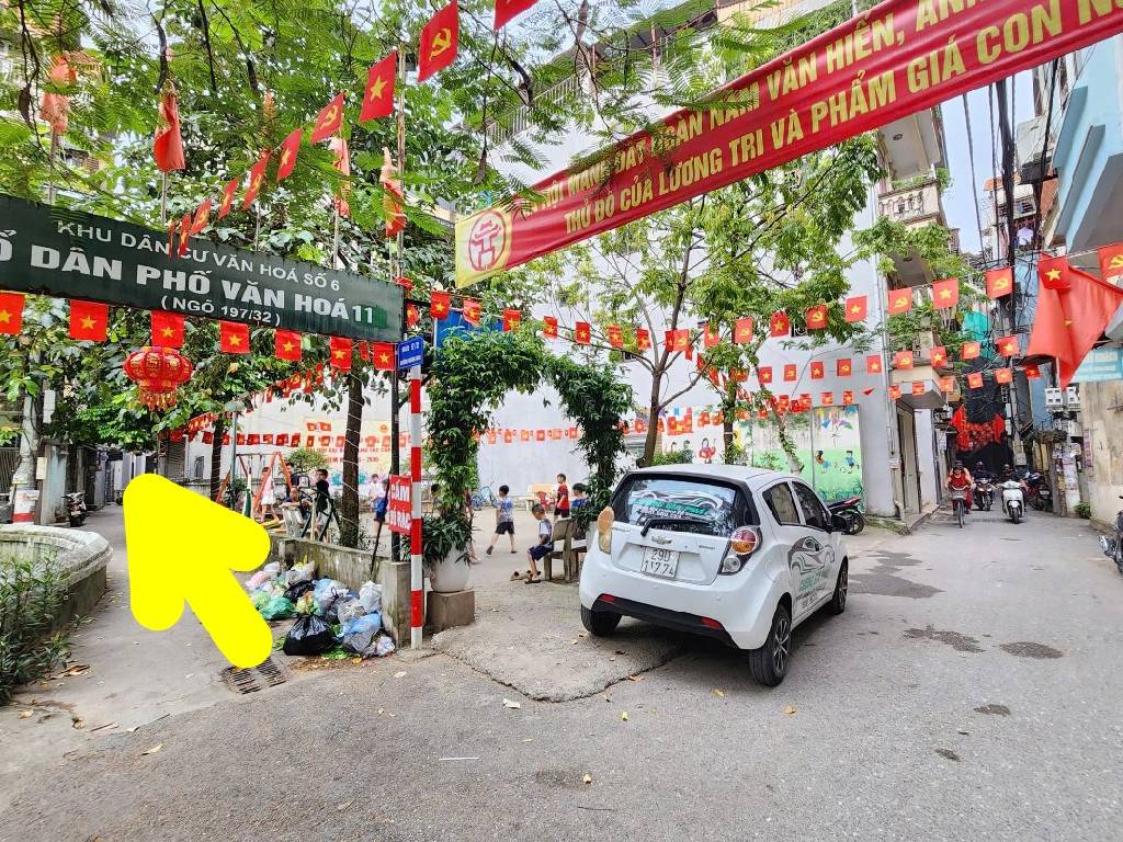 Bán nhà Hoàng Mai - diện tích 30.2m2 5 tầng - Ô tô đỗ cửa - giá 8,2 tỷ