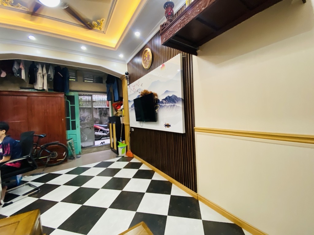 Bán nhà Mai Động - diện tích 60m2 2 tầng - Tập thể tầng 1 đẹp ở ngay - giá 4,1 tỷ