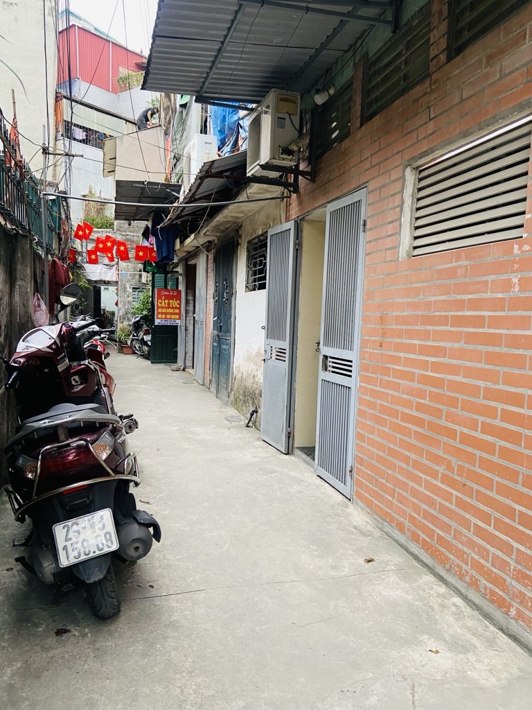 Bán nhà Mai Động - diện tích 60m2 2 tầng - Tập thể tầng 1 đẹp ở ngay - giá 4,1 tỷ