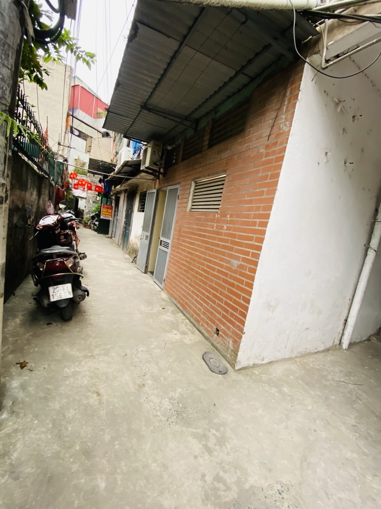 Bán nhà Mai Động - diện tích 60m2 2 tầng - Tập thể tầng 1 đẹp ở ngay - giá 4,1 tỷ