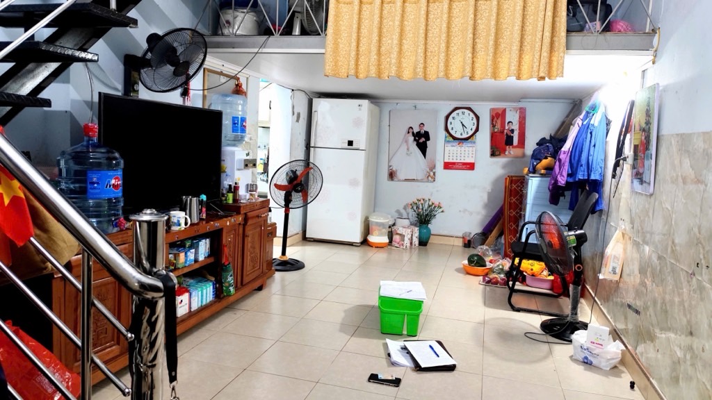 Bán nhà Khương Đình - diện tích 153m2 3 tầng - Ô TÔ ĐỖ CỔNG 50M RA MẶT PHỐ - giá 22,5 tỷ