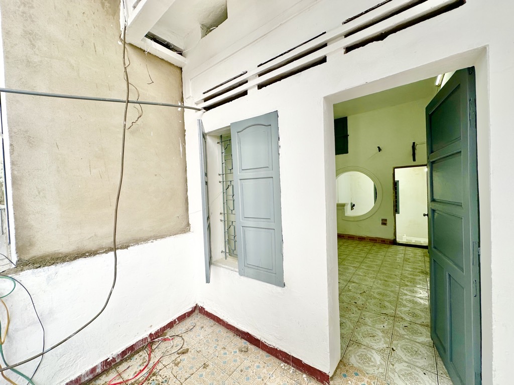 Bán nhà Nguyễn Tuân - diện tích 35m2 2 tầng - Mặt phố - giá 15,68 tỷ