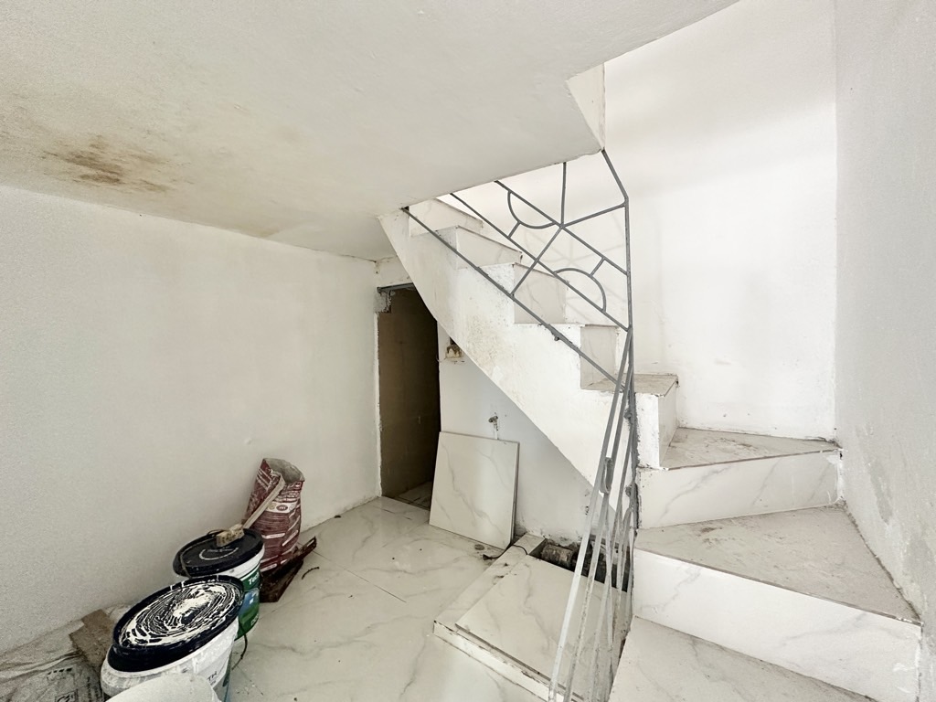 Bán nhà Nguyễn Tuân - diện tích 35m2 2 tầng - Mặt phố - giá 15,68 tỷ