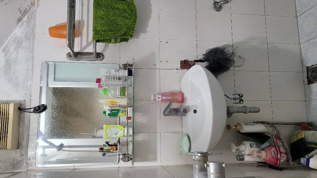 Bán nhà Trương Định - diện tích 70m2 2 tầng - ô tô tránh - giá 13,2 tỷ