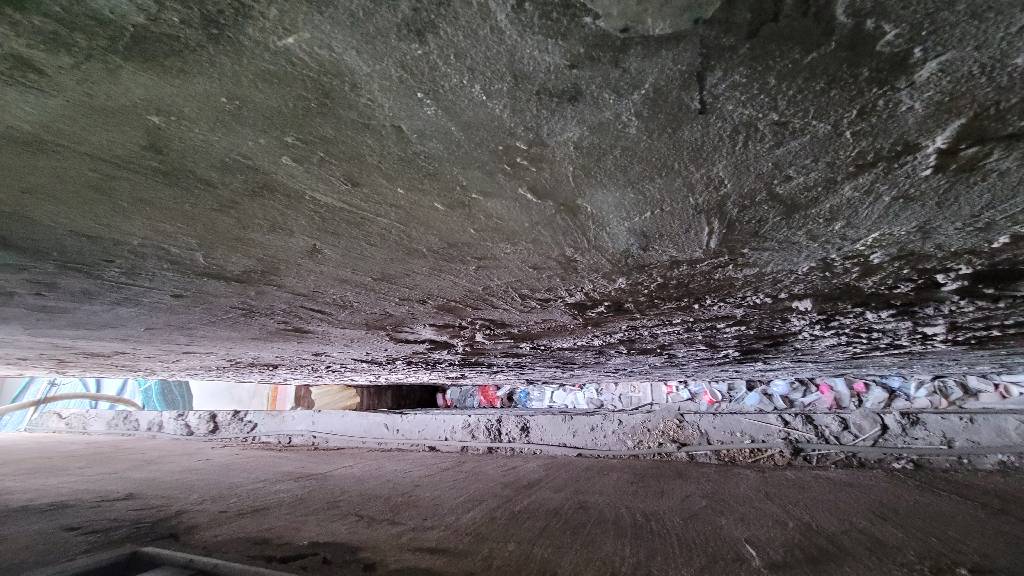 Bán nhà Trương Định - diện tích 70m2 2 tầng - ô tô tránh - giá 13,2 tỷ