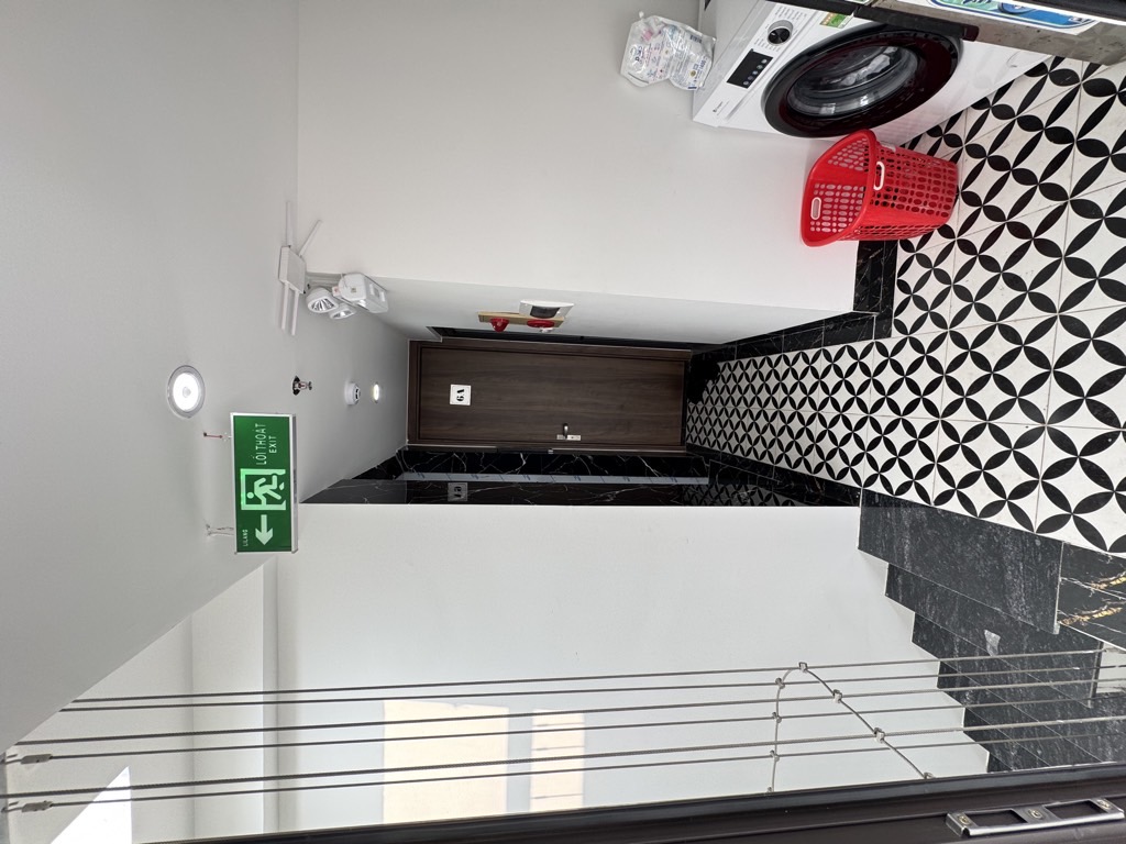 Bán nhà Minh Khai - diện tích 44m2 6 tầng - Thang máy - giá 13 tỷ