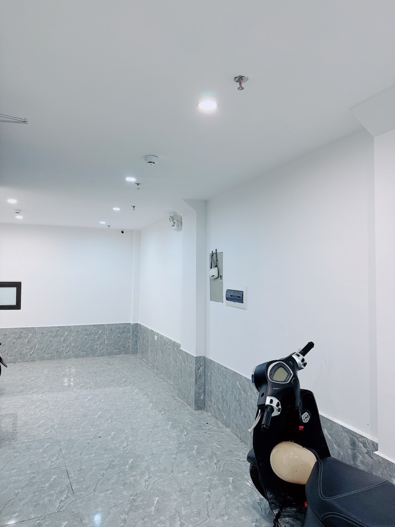 Bán nhà Minh Khai - diện tích 44m2 6 tầng - Thang máy - giá 13 tỷ