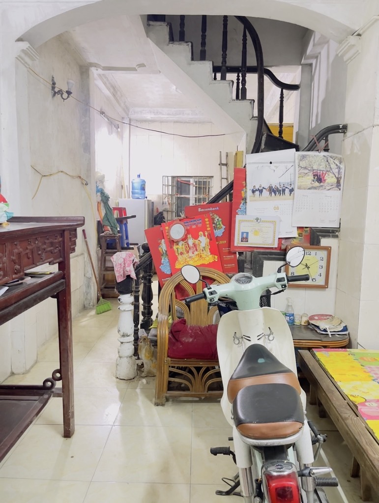 Bán nhà Bùi Ngọc Dương - diện tích 36m2 5 tầng - Ngõ to rộng, thoáng trước sau - giá 7,3 tỷ