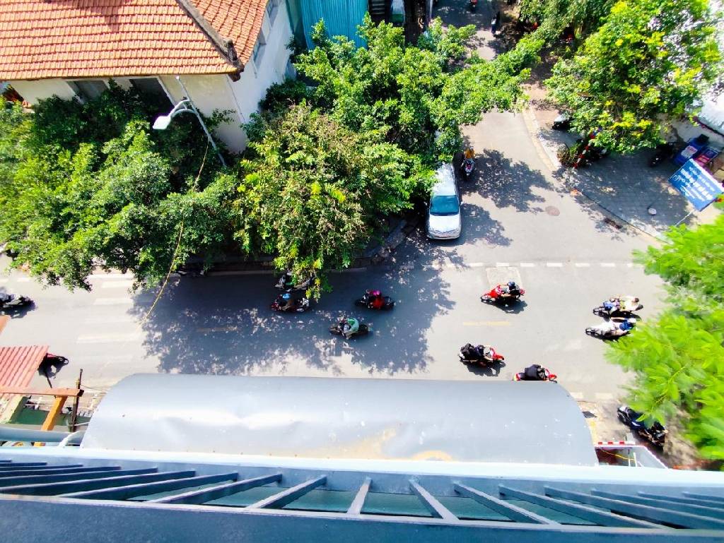 Bán nhà Tạ Quang Bửu - diện tích 15m2 4 tầng - Mặt phố vỉa hè 2 bên ngã rẽ kinh doanh đỉnh - giá 12,7 tỷ