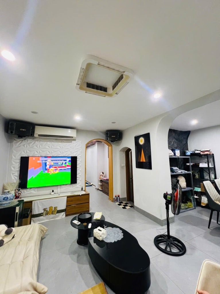 Bán nhà Thanh Nhàn - diện tích 33,7m2 1 tầng - Mặt phố kinh doanh - giá 8,65 tỷ