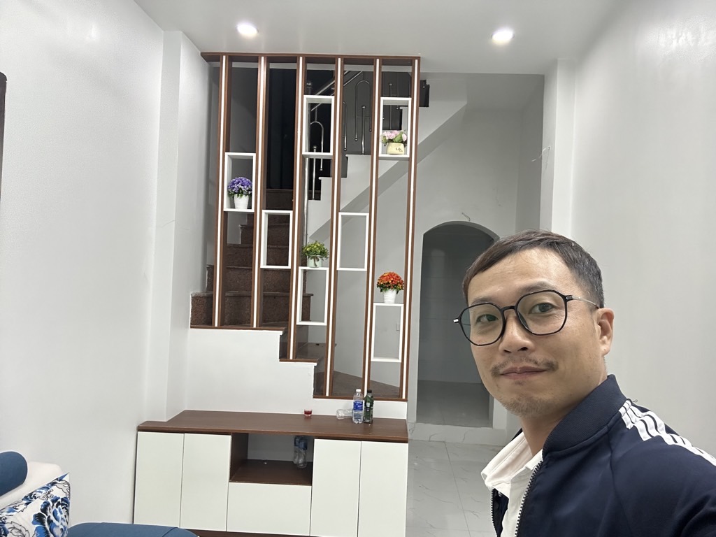 Bán nhà Văn Chương - diện tích 38m2 4 tầng - nhà đẹp - giá 8,3 tỷ