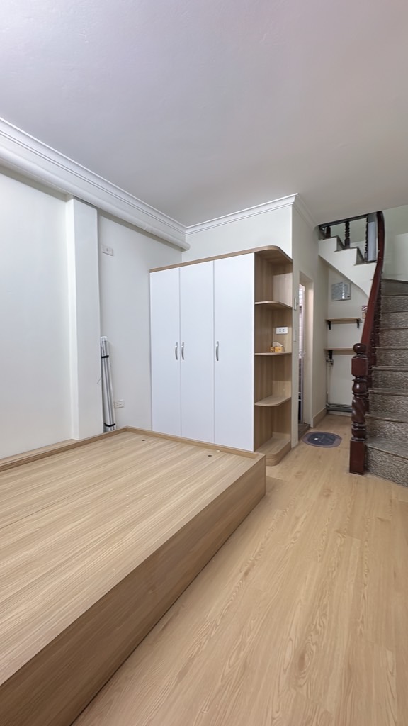 Alternative view of Bán Căn Hộ Tập Thể Lê Gia Định: Mặt Phố – 3 Tầng – 70m2 – 3 Ngủ – Giá 4.18 Tỷ