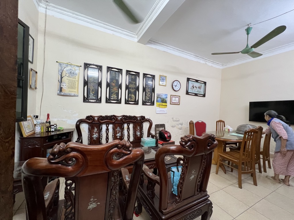 Bán nhà Nguyễn Huy Tưởng - diện tích 76m2 3 tầng - ô tô tránh - giá 13 tỷ