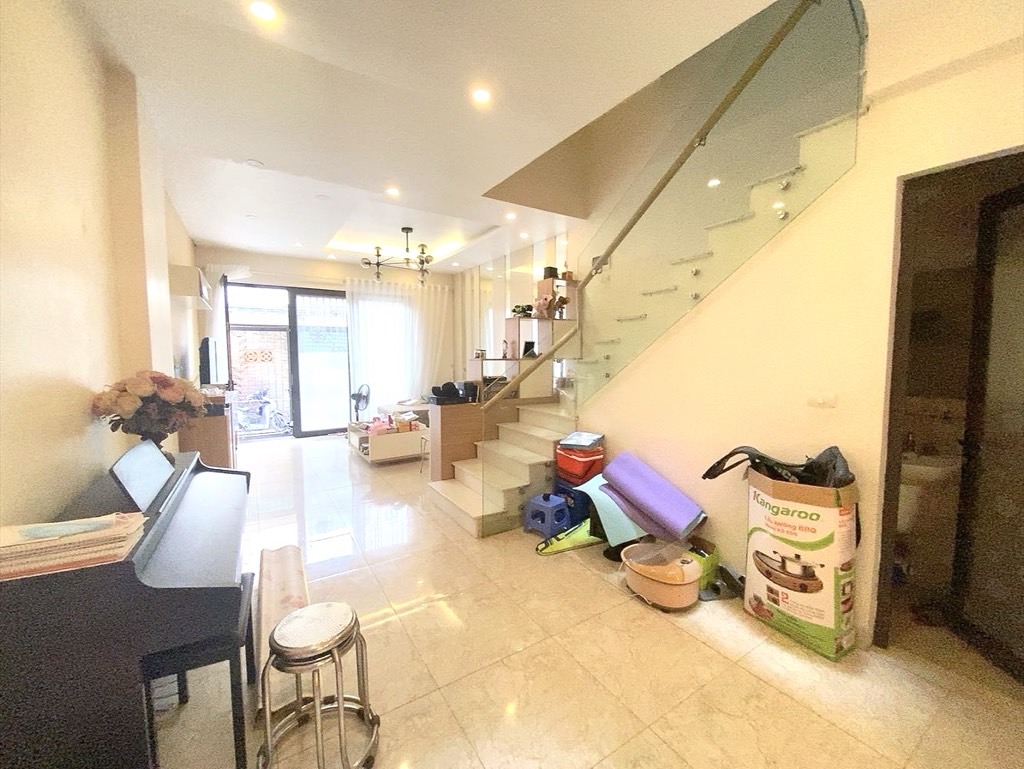 Bán nhà Thanh Lân - diện tích 60m2 4 tầng - Ô tô tránh 10m - giá 12,6 tỷ