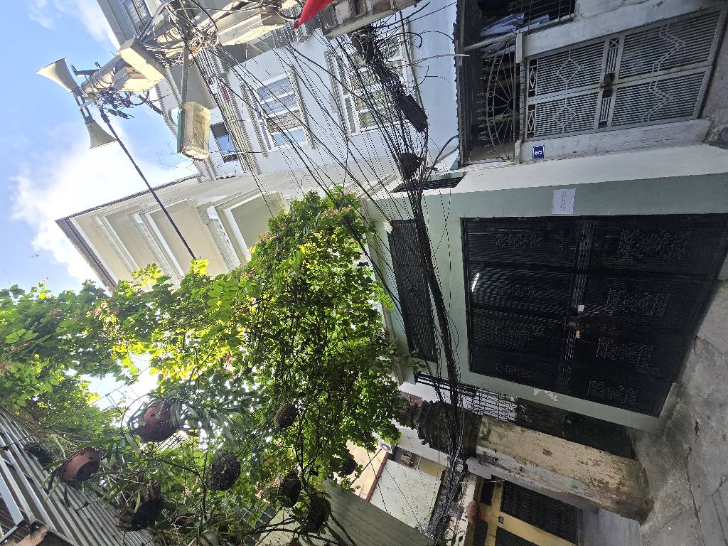 Bán nhà Minh Khai - diện tích 54m2 6 tầng - Lô góc bốn thoáng - giá 13,5 tỷ