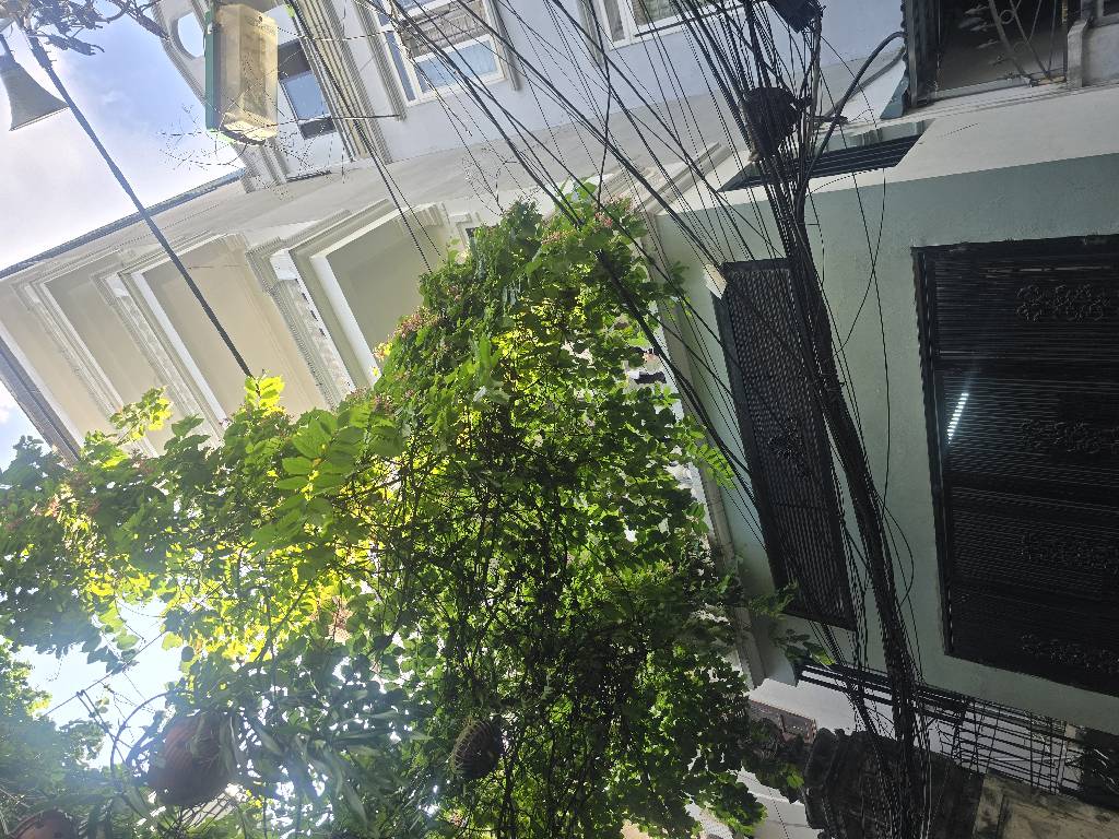 Bán nhà Minh Khai - diện tích 54m2 6 tầng - Lô góc bốn thoáng - giá 13,5 tỷ