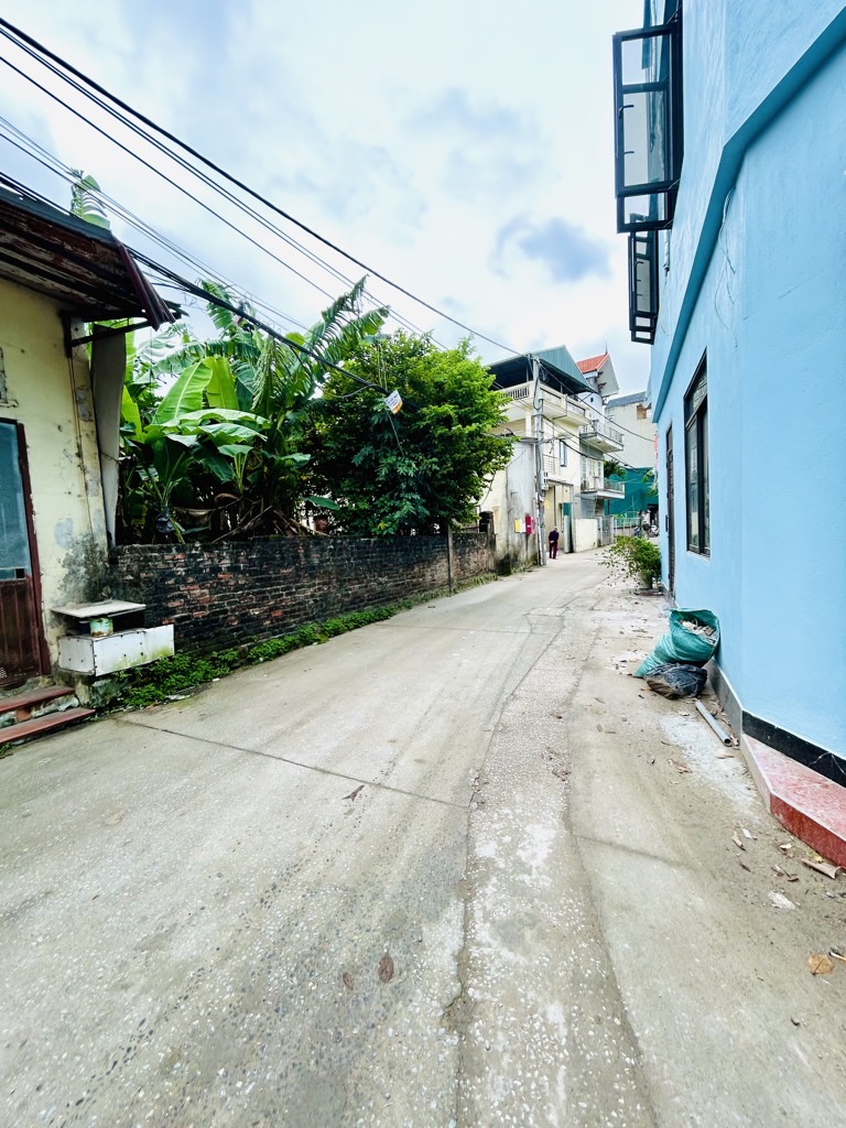 Bán nhà Nguyễn Khoái - diện tích 180m2 1 tầng - Ô TÔ - MẶT TIỀN RỘNG - giá 16,5 tỷ