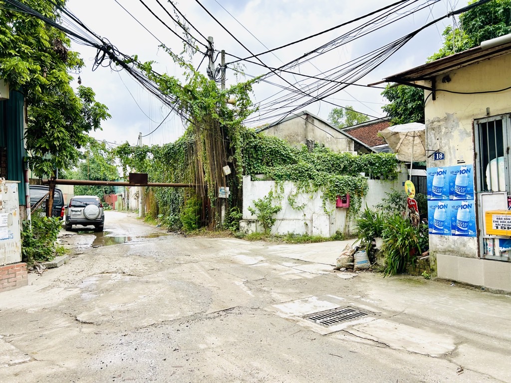 Bán nhà Nguyễn Khoái - diện tích 180m2 1 tầng - Ô TÔ - MẶT TIỀN RỘNG - giá 16,5 tỷ