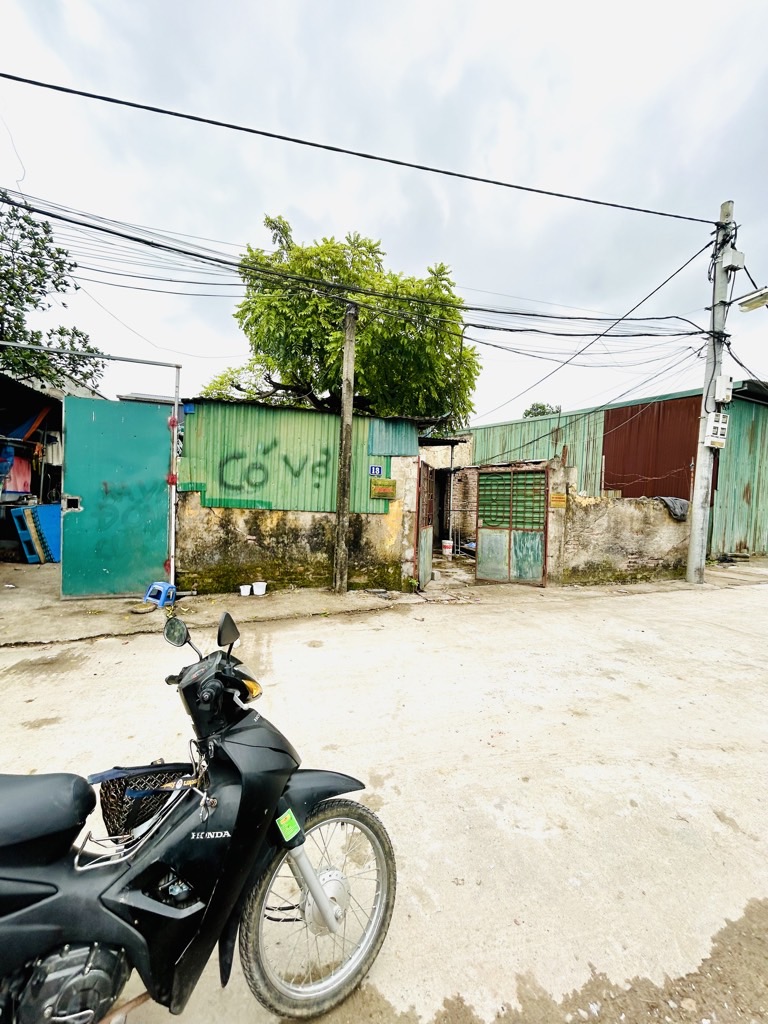 Bán nhà Nguyễn Khoái - diện tích 180m2 1 tầng - Ô TÔ - MẶT TIỀN RỘNG - giá 16,5 tỷ