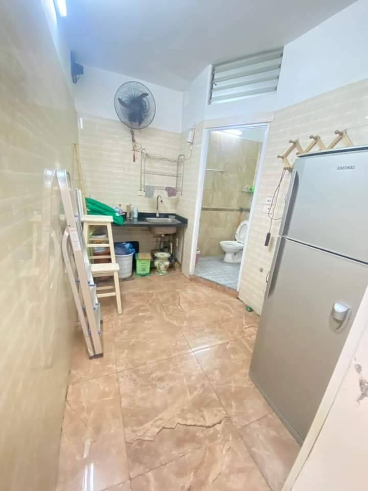 Bán nhà Bùi Ngọc Dương - diện tích 41m2 1 tầng - MẶT PHỐ - Ô TÔ TRÁNH - giá 4,8 tỷ