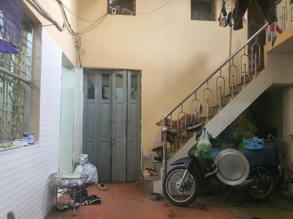 Bán nhà Trương Định - diện tích 62m2 3 tầng - GẦN PHỐ - Ô TÔ TRÁNH - giá 16,3 tỷ